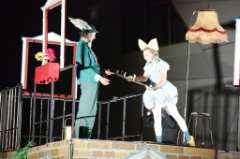 Alice on the Run  005 * 5616 x 3744 * (12.35MB)